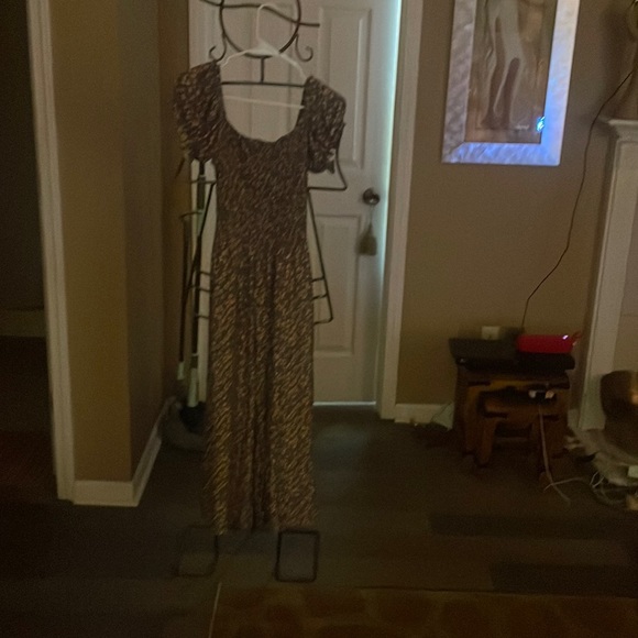 Great quality, Target, good condition, cleaning out my closet. - Picture 1 of 4